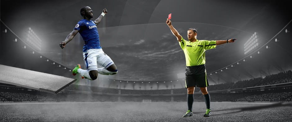 Omar Niasse and referee