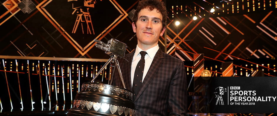 Geraint Thomas with an award