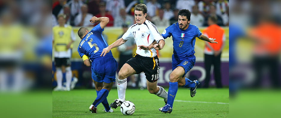 Miroslav Klose running