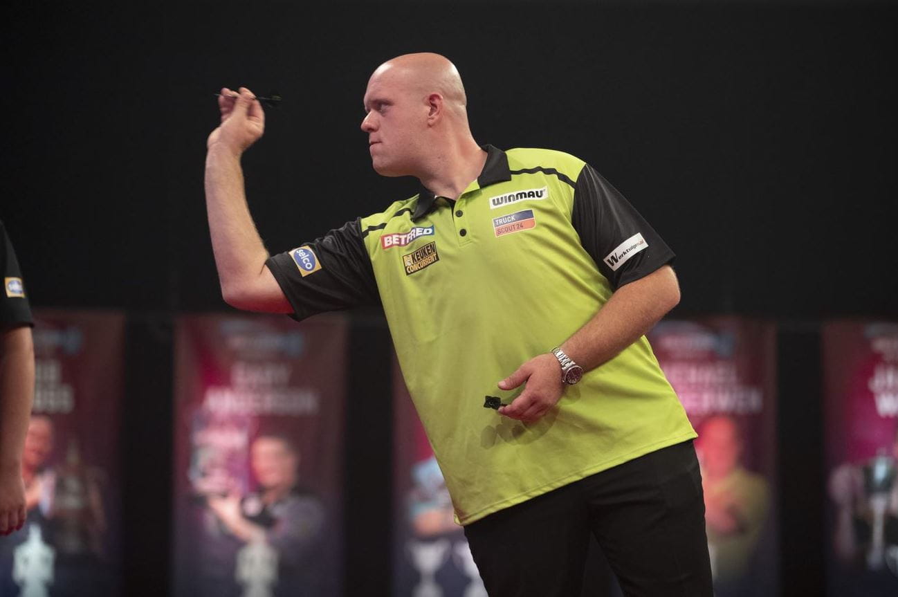 Michael van Gerwen concentrating on a shot.